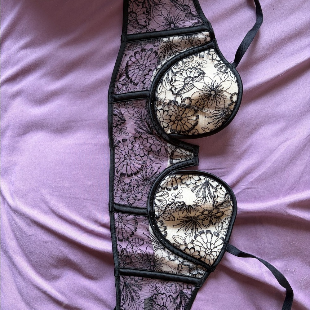 Victoria's Secret Black Lace Bra